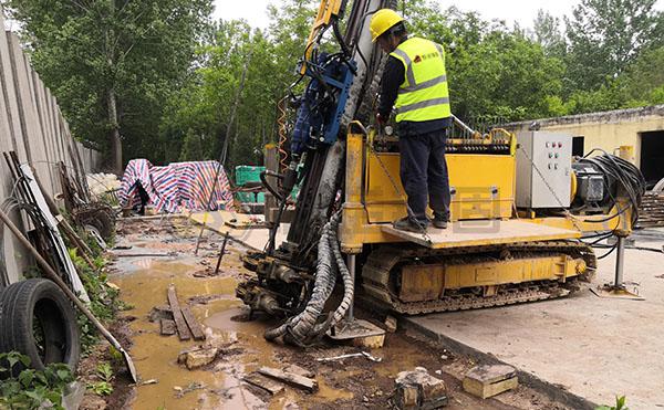 郭寨護(hù)坡協(xié)會圓礫場地基礎(chǔ)支護(hù)