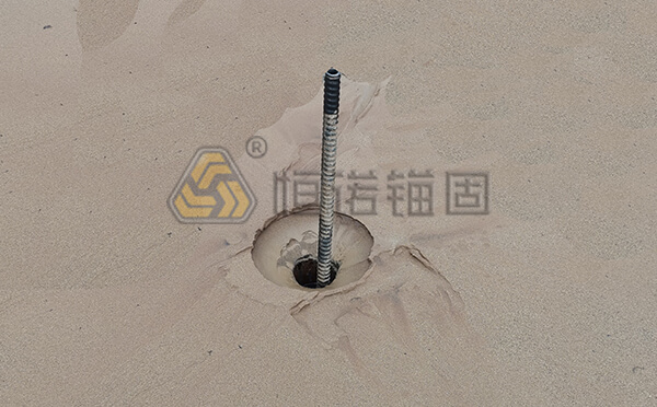 自鉆式中空錨桿注漿 自鉆式中空錨桿注漿